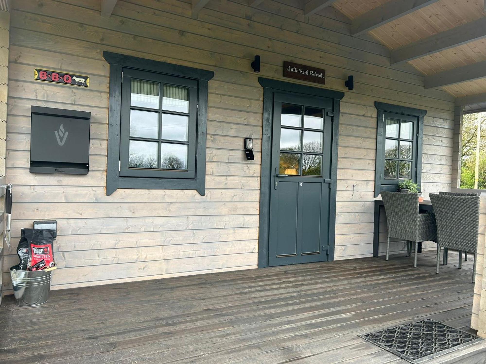 Little Rock Retreat Log Cabin With Hot Tub Castletown Gheoghegan Bagian luar foto